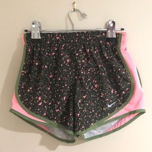 Nike Women’s running shorts small